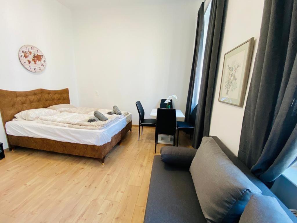 Deluxe Quad Room Dw Wina Bagian luar foto