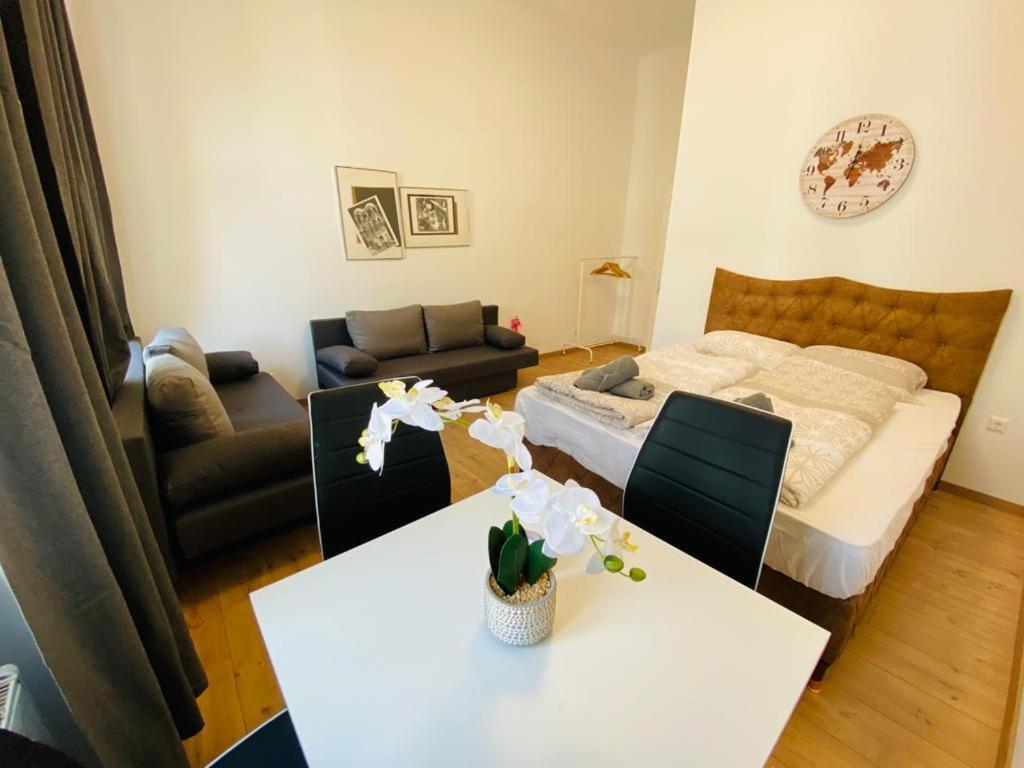 Deluxe Quad Room Dw Wina Bagian luar foto